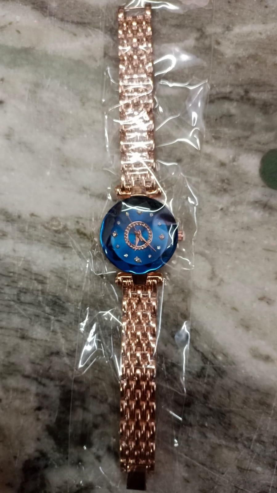 Women's Beautiful Diamond Shape Watch - ByondBasket